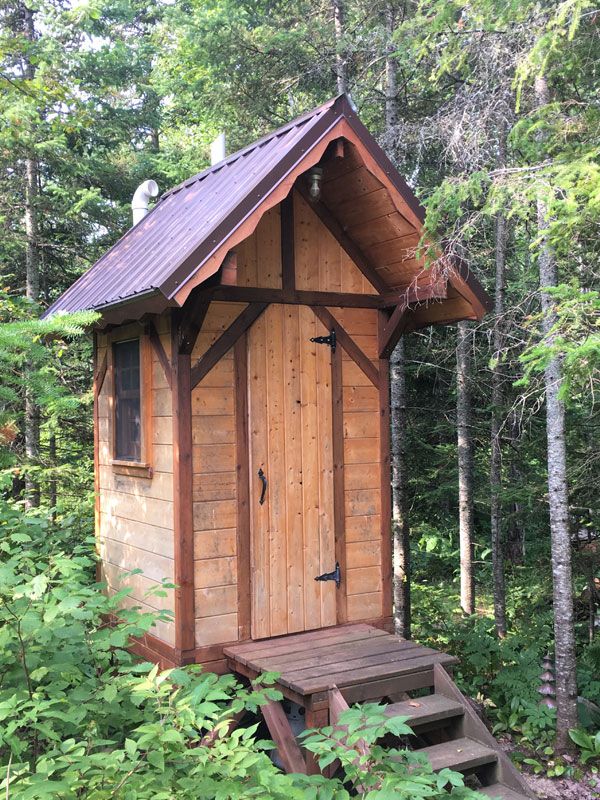 WEE Outhouse